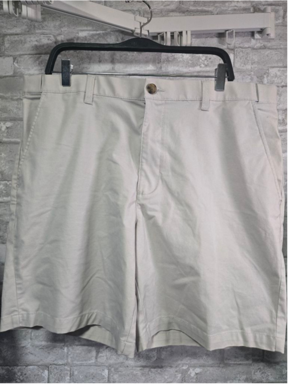 Men's Croft & Barrow Flat Front Shorts Waist 40 Beige